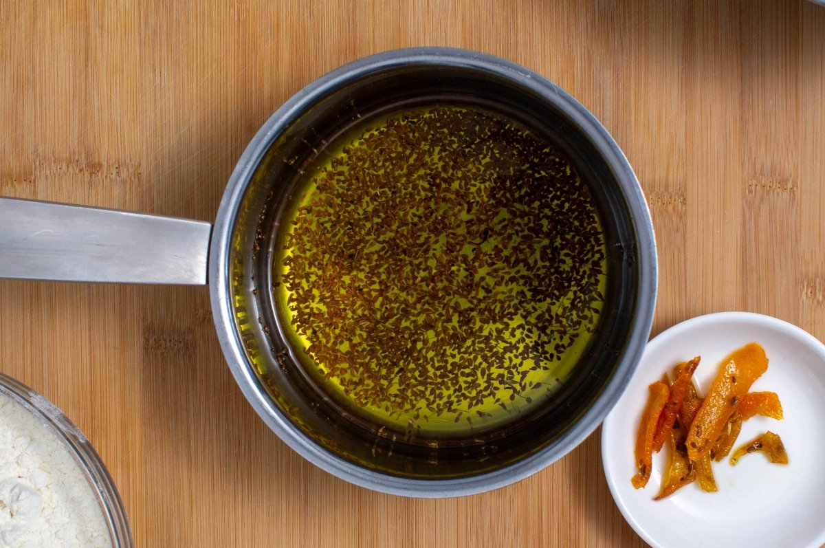 Aceite infusionado para huesillos extremeños