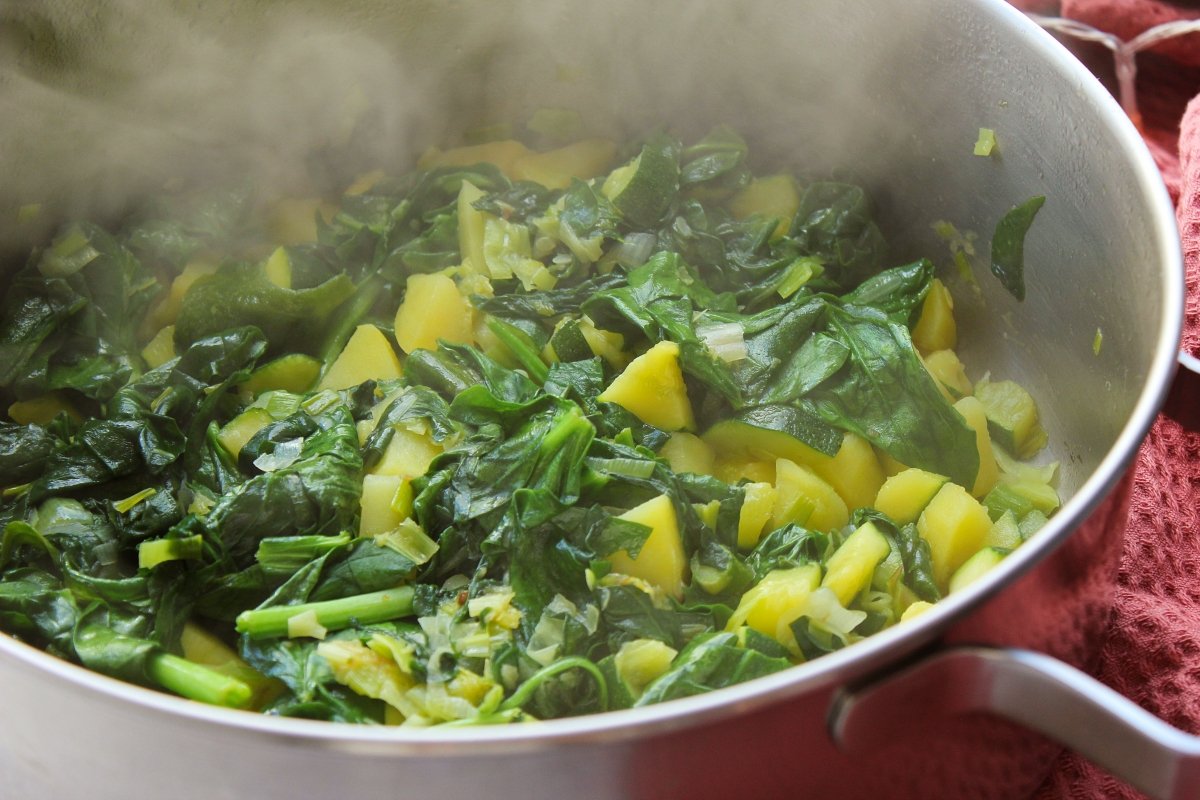 Add the spinach for frying