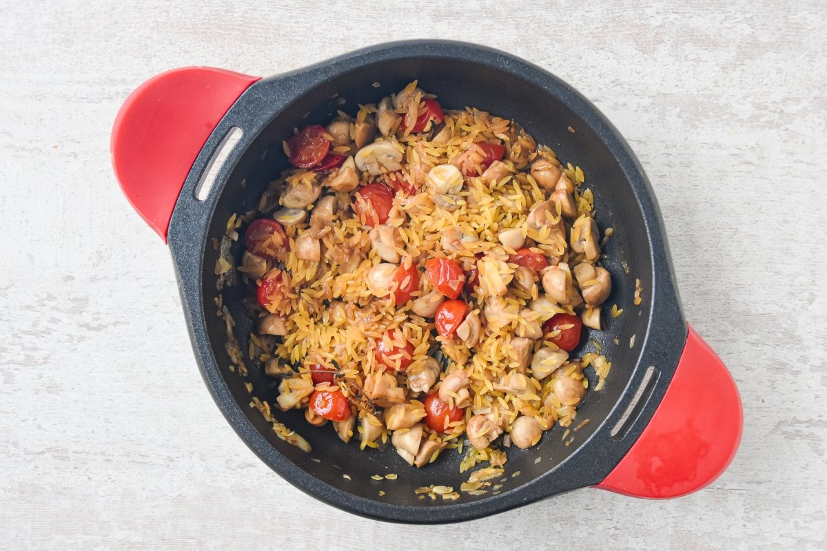 Agregamos el orzo a las verduras