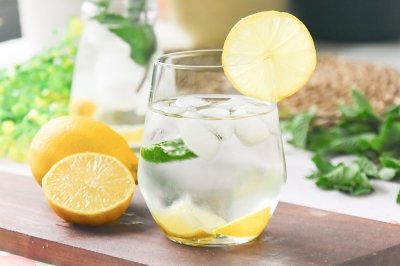 Agua de limón