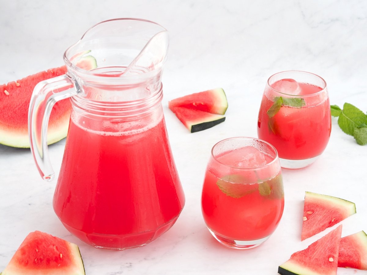 Agua de sandía lista para servir