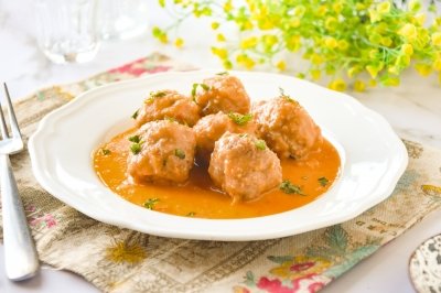 Albóndigas de cordero en salsa