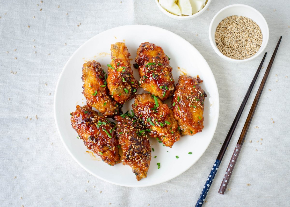 Alitas de pollo al estilo coreano listas para disfrutar