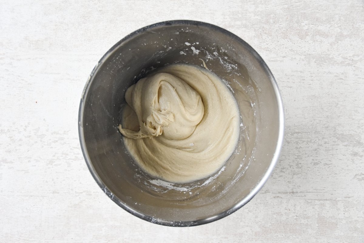 Amasamos la mezcla de ingredientes