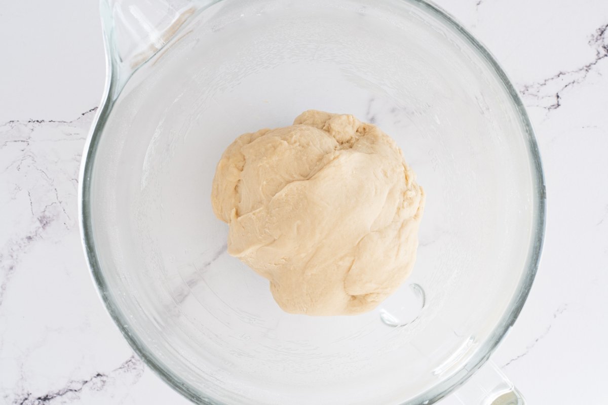 Amasamos la torta de nata