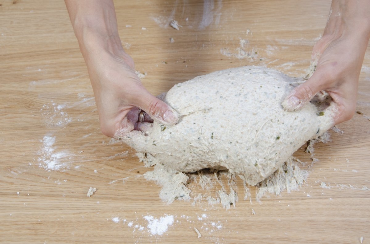 Knead Bertinet for the dough