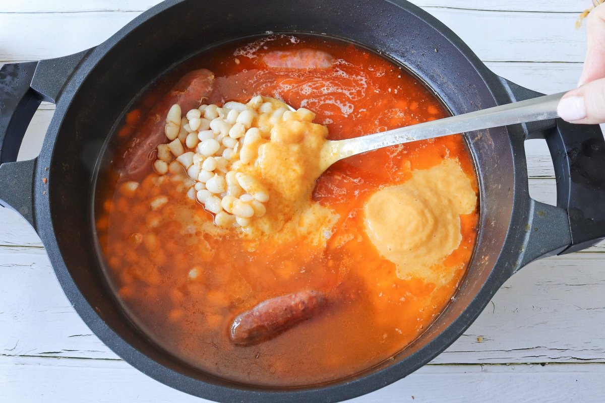 Añadimos el puré de verduras a la olla