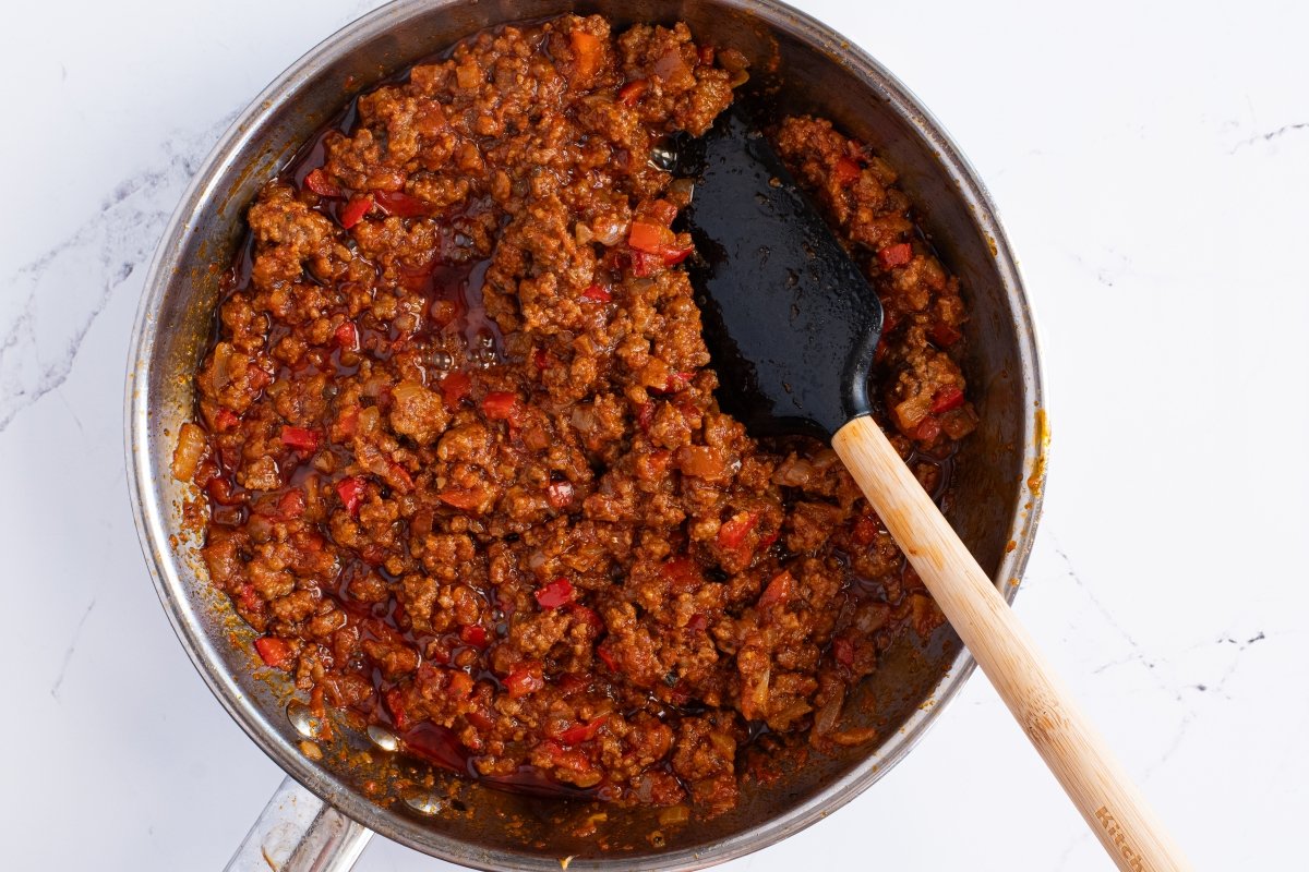 Añadimos el tomate de la empanada