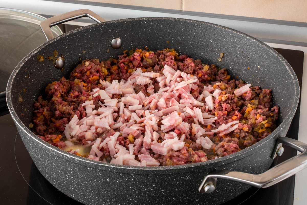 Añadir carnes a las verduras