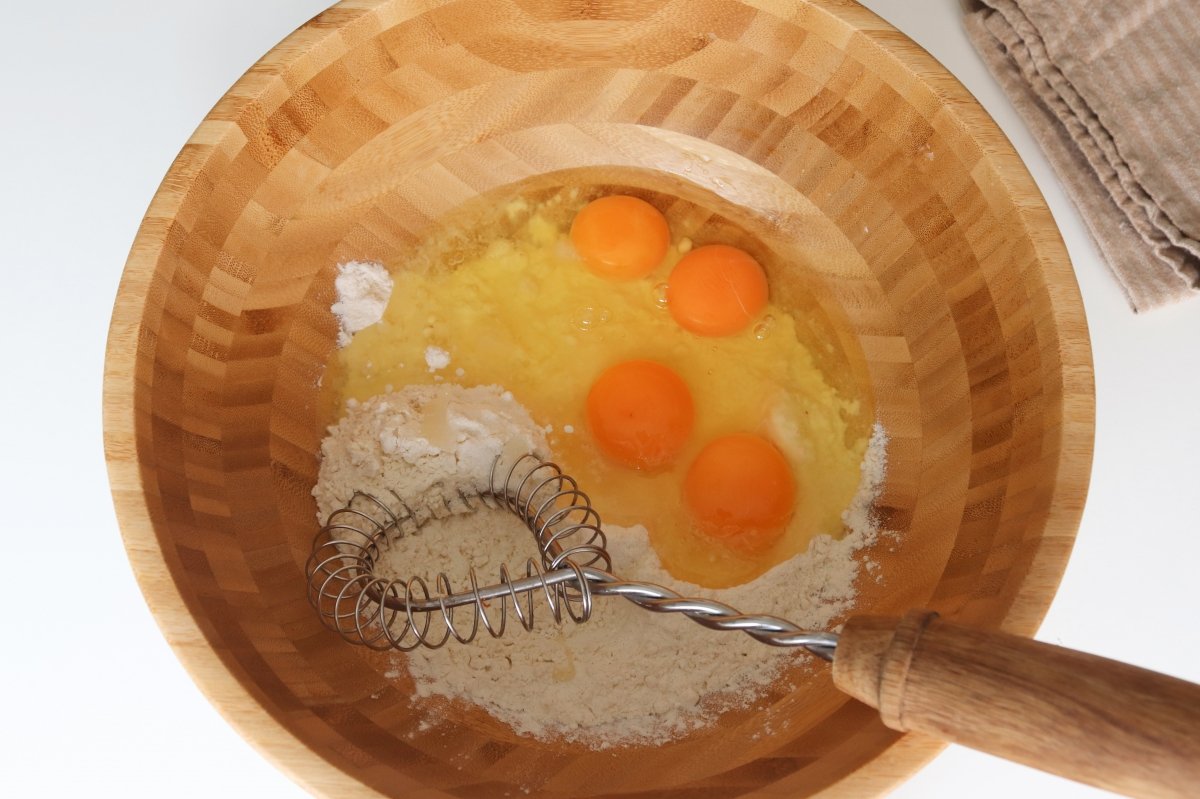 Añadir huevos crepes