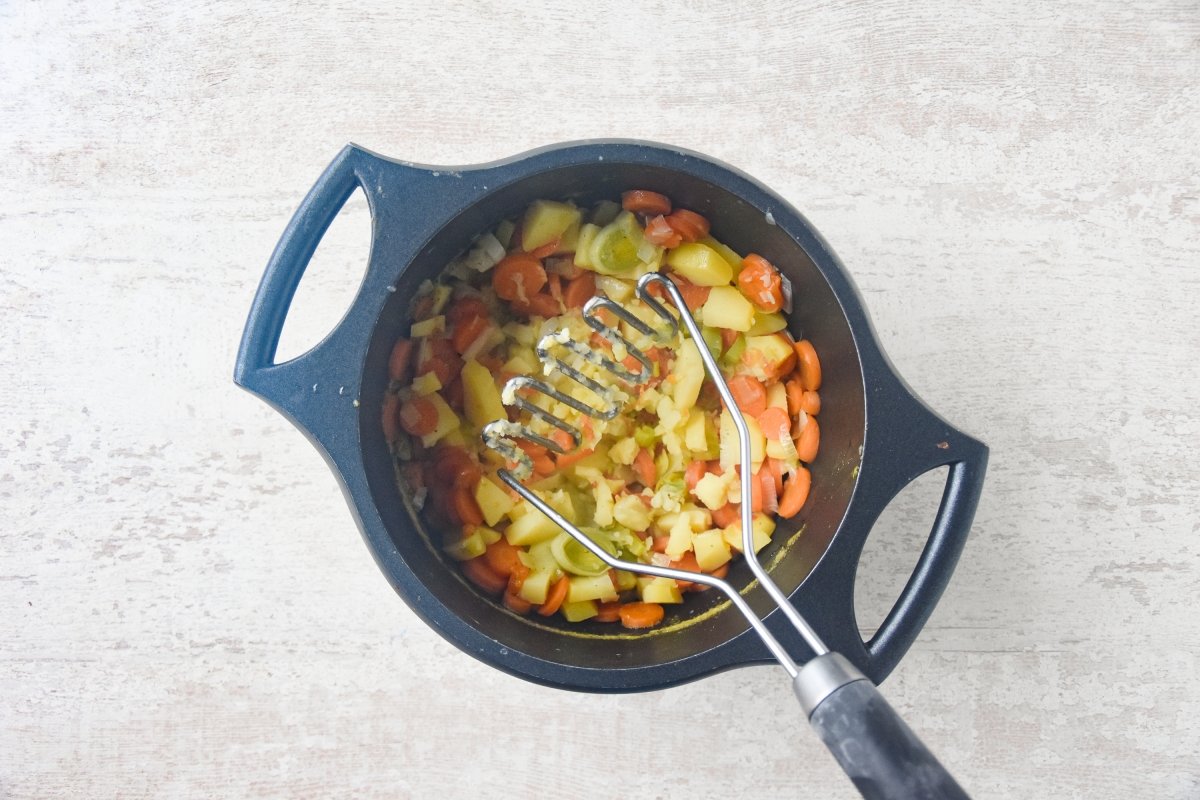 Aplastamos groseramente las verduras hervidas