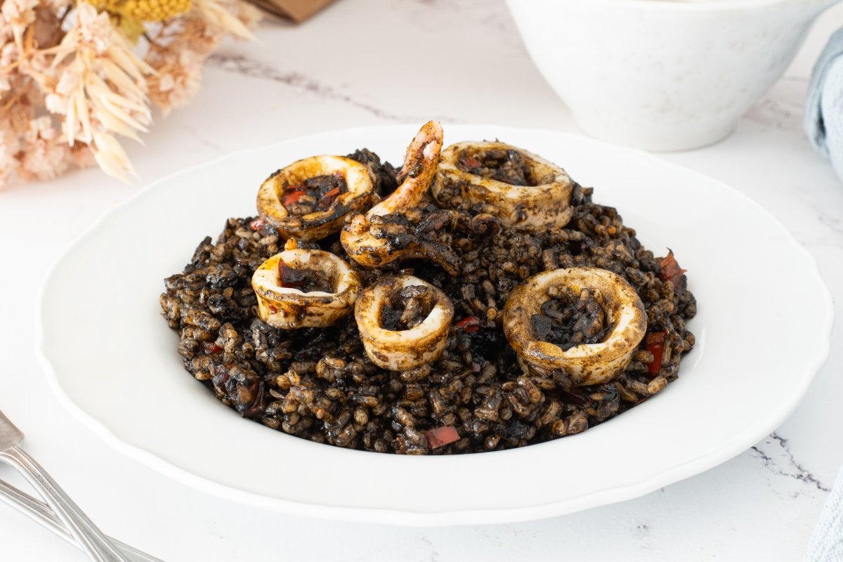 Arroz negro con calamares
