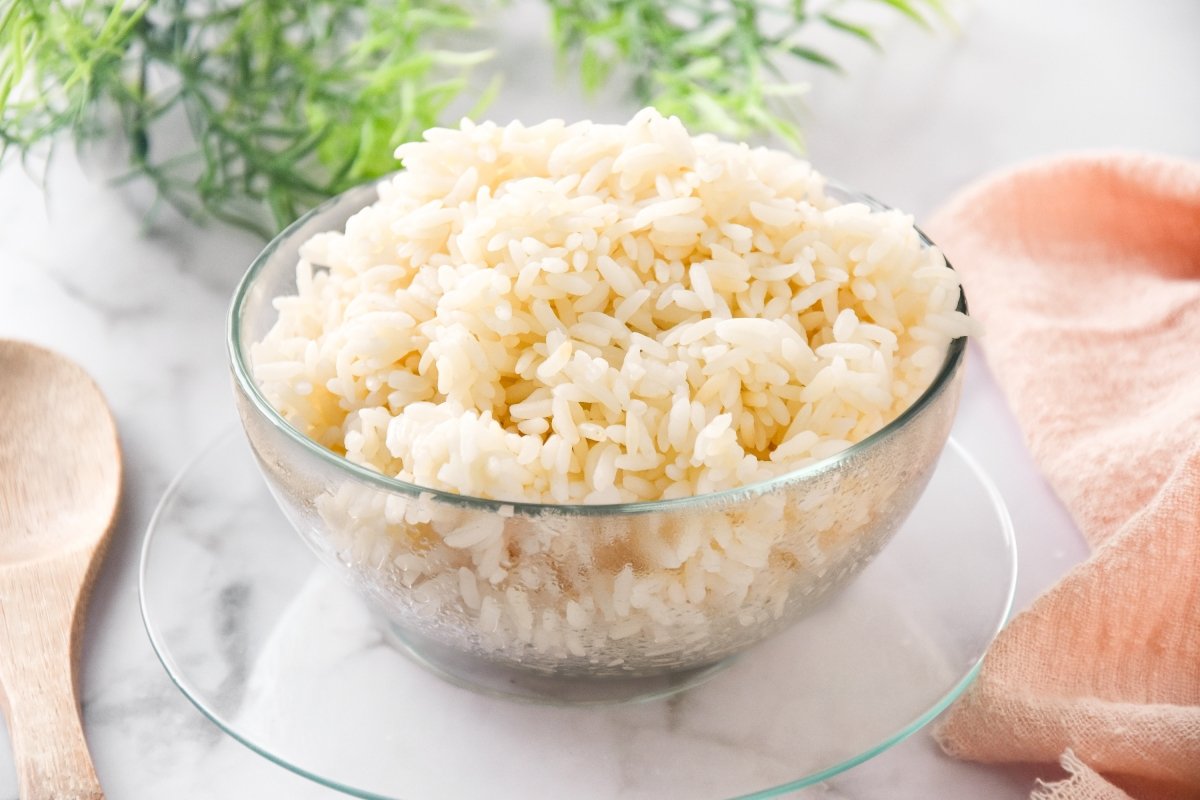 Arroz vaporizado cocido