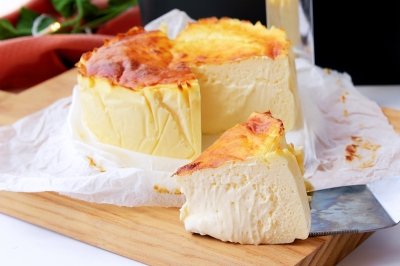 Aprende a hacer con tu airfryer la tarta de queso más fácil