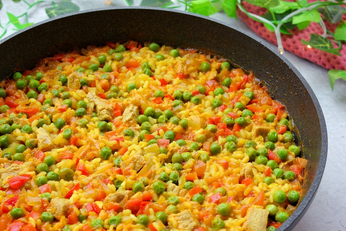 Aspecto del arroz a la milanesa recién hecho