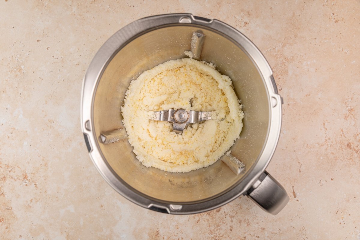 Azúcar y limón para la coca de llanda en Thermomix