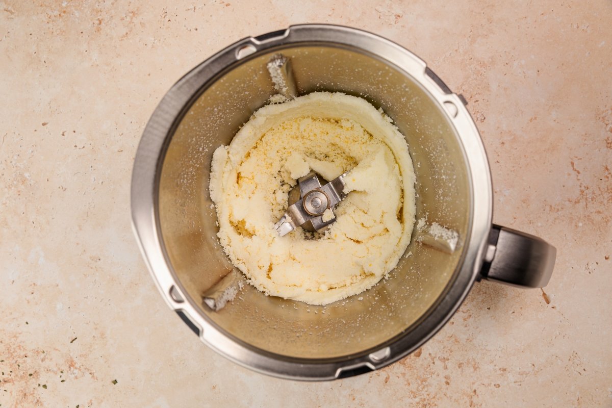 Azúcar y limón para la tarta de Santiago en Thermomix