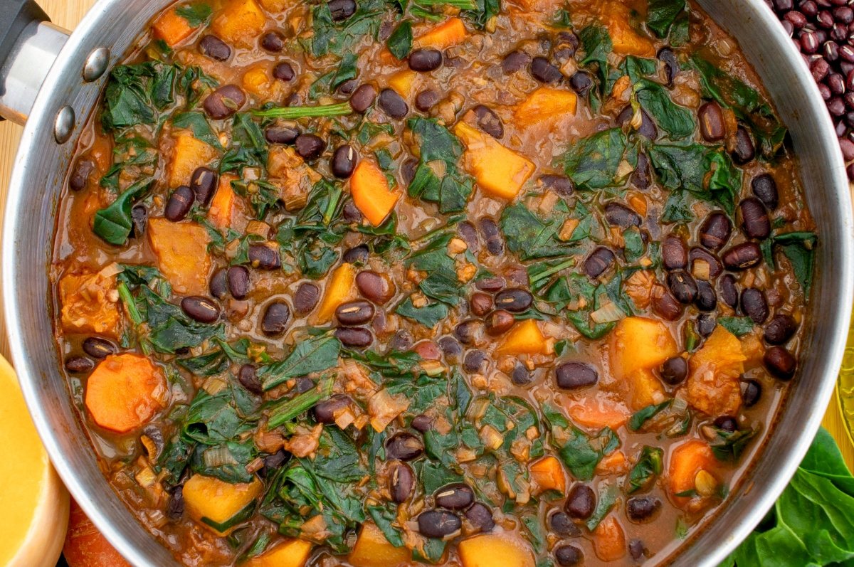 Azukis guisadas con calabaza y verduras