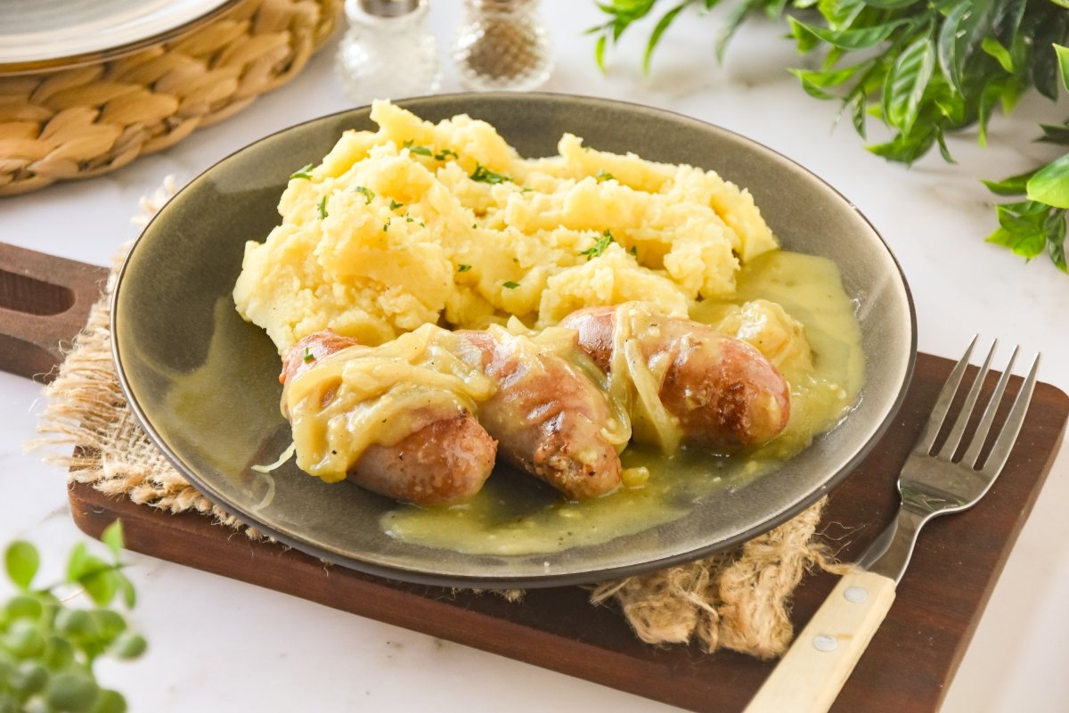 Bangers and mash casero