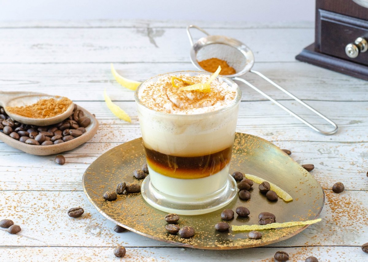 Barraquito or creamy Canarian coffee