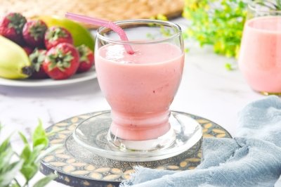 Batido de frutas y leche