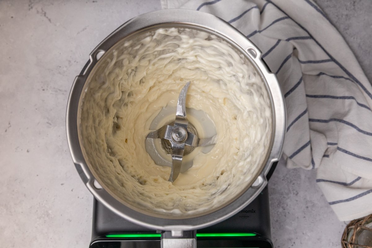 Batiendo la mayonesa en Thermomix