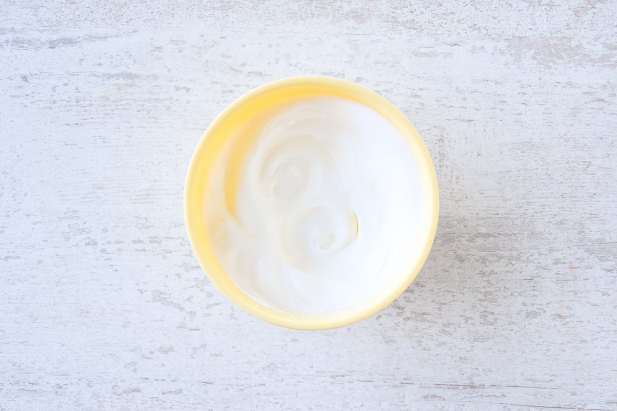 Batimos las claras a punto de nieve ligero