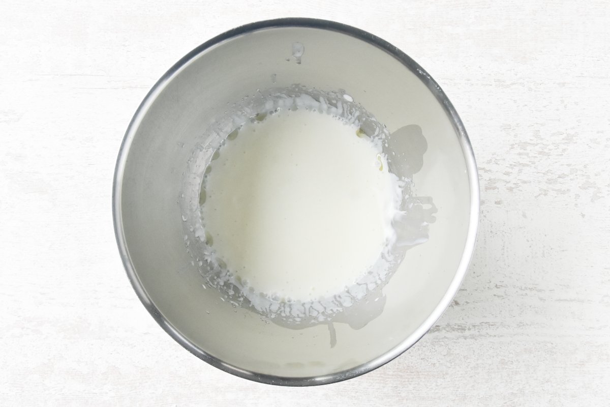 Batimos los ingredientes líquidos