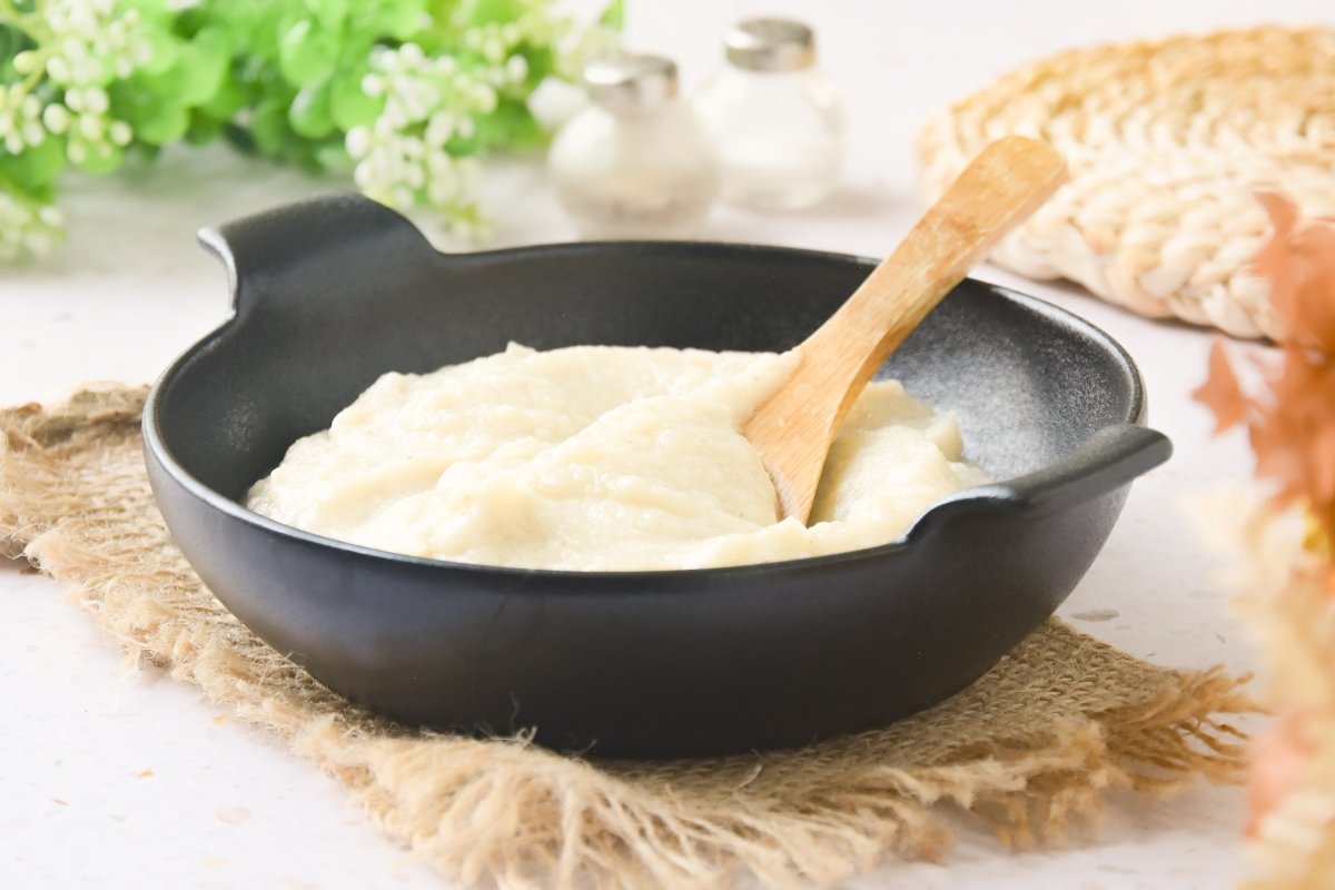 Bechamel de coliflor recién hecha