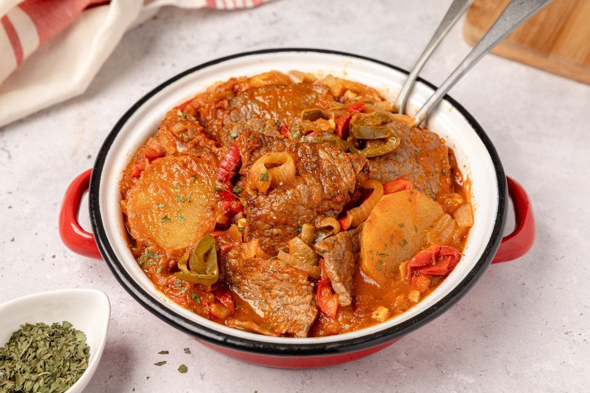 Bifes a la criolla preparados