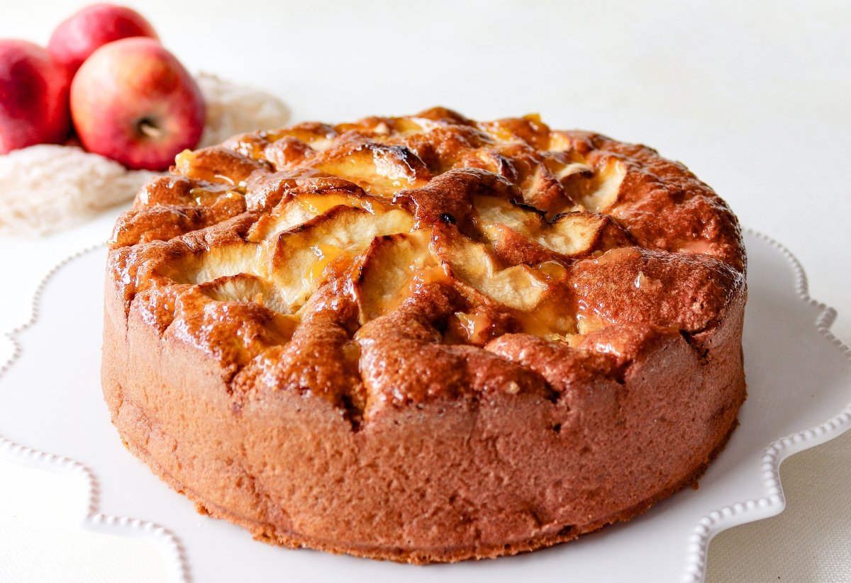 Close-up photo of apple cake