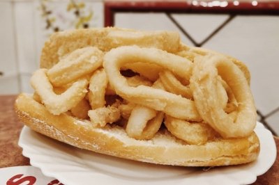 Dónde comer el mejor bocadillo de calamares en Madrid