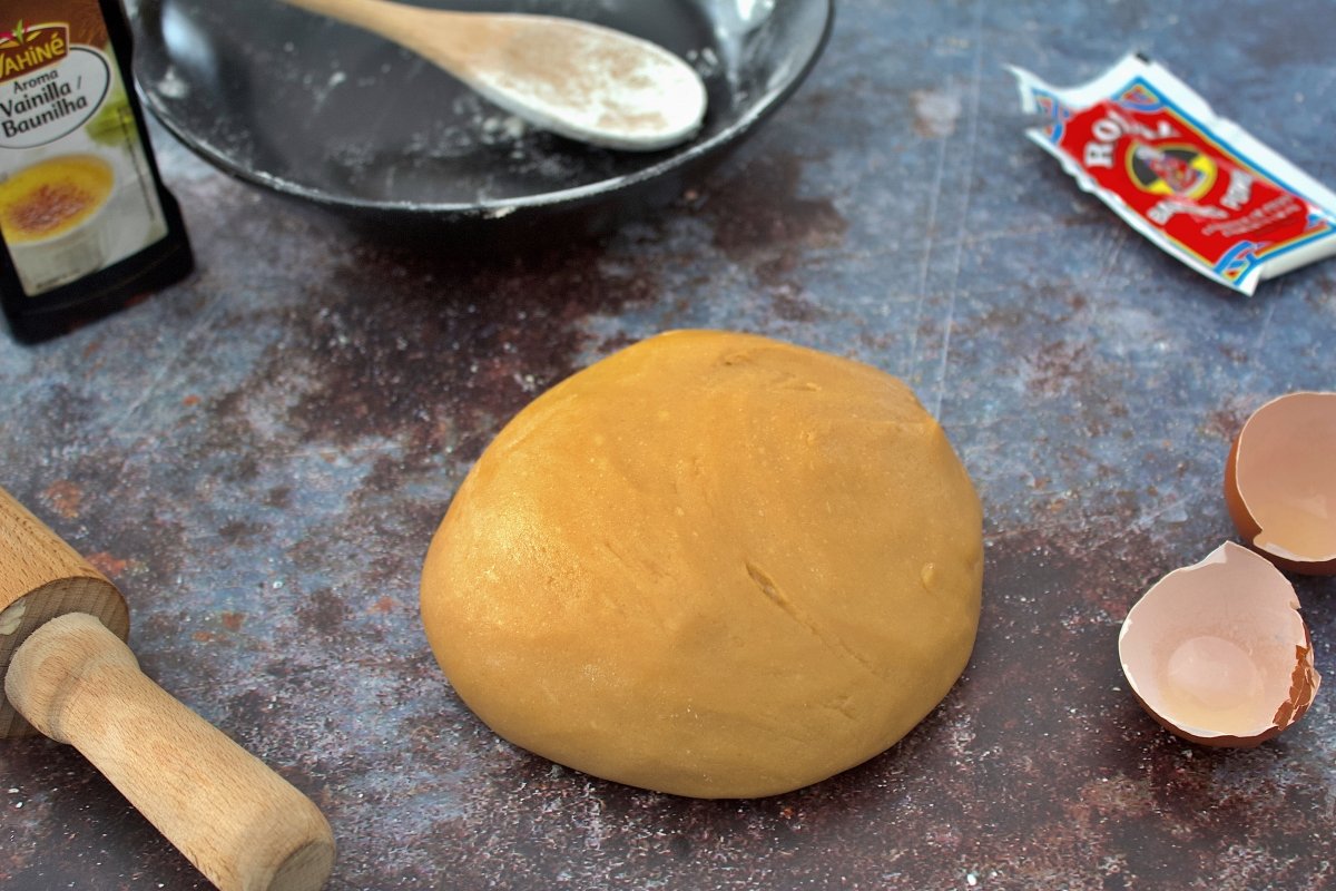 Maria cookie dough ball