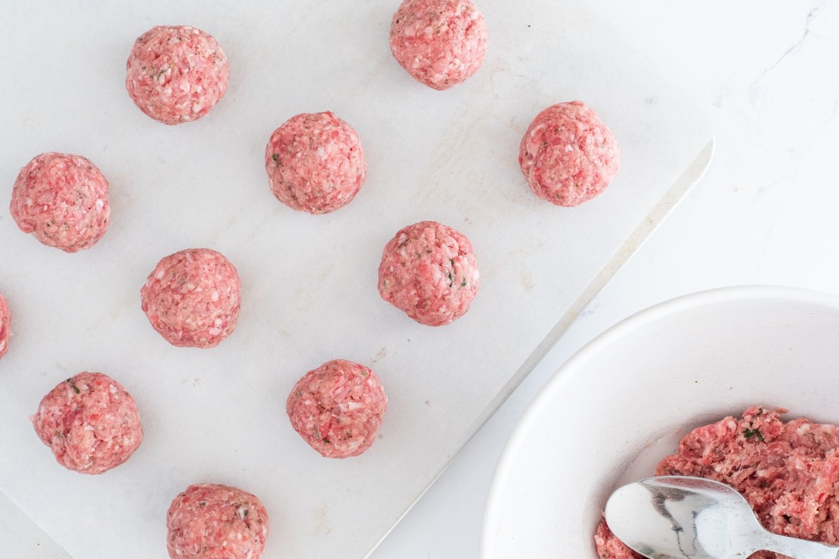 Boleamos las albóndigas