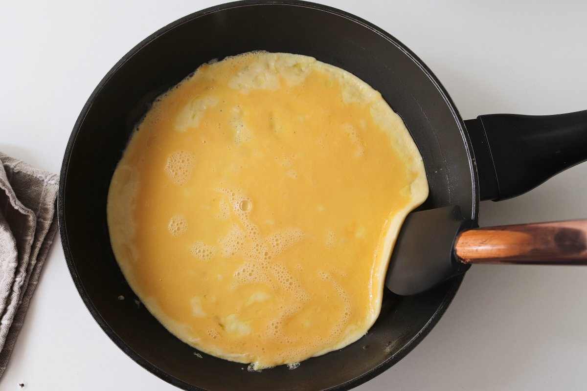 Bordes cocinados omelette de huevo