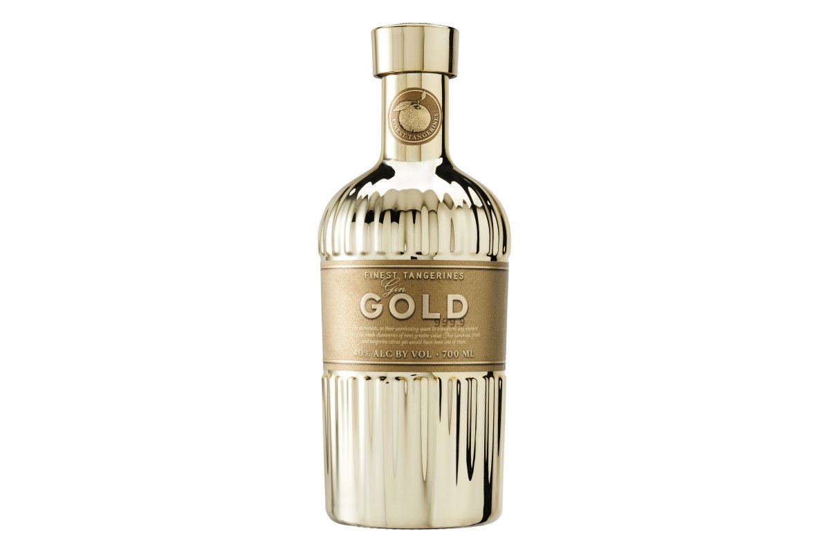 Botella de la ginebra gallega Nordés Gin Gold considerada de las mejores del mundo