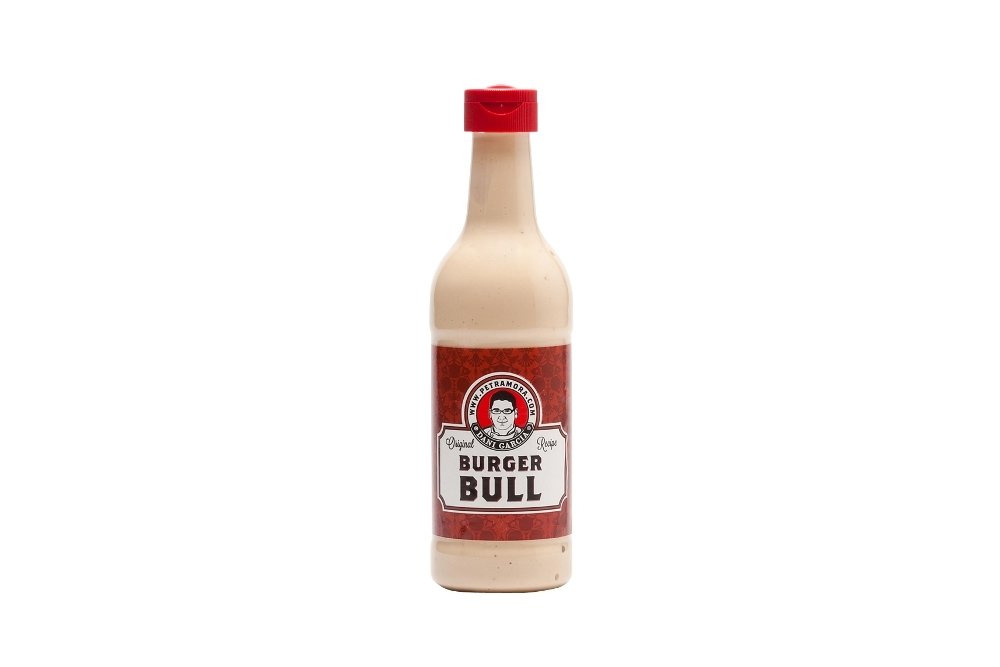 Botella de la salsa Burger Bull de Dani García para Petra Mora