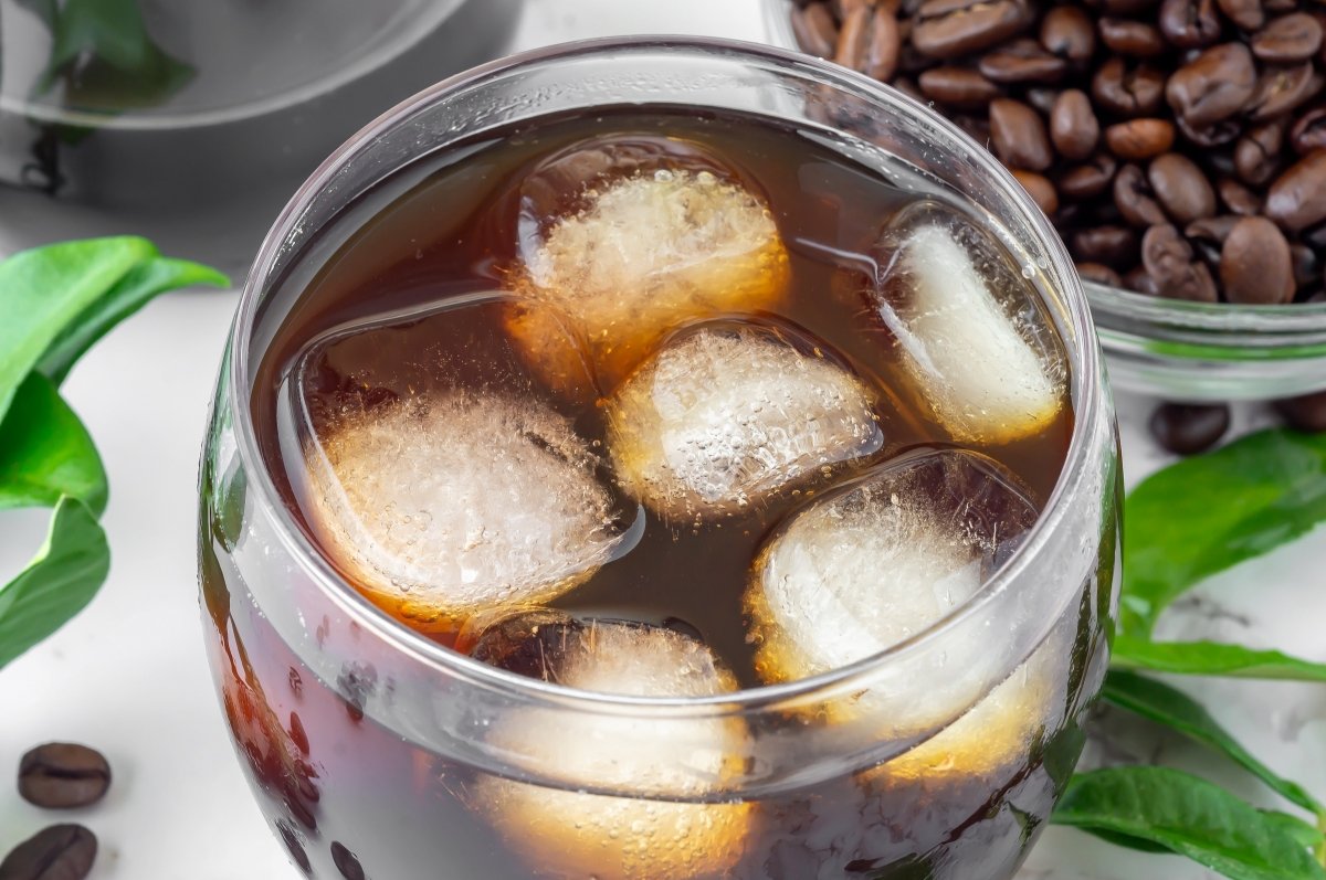 Café cold brew con hielo