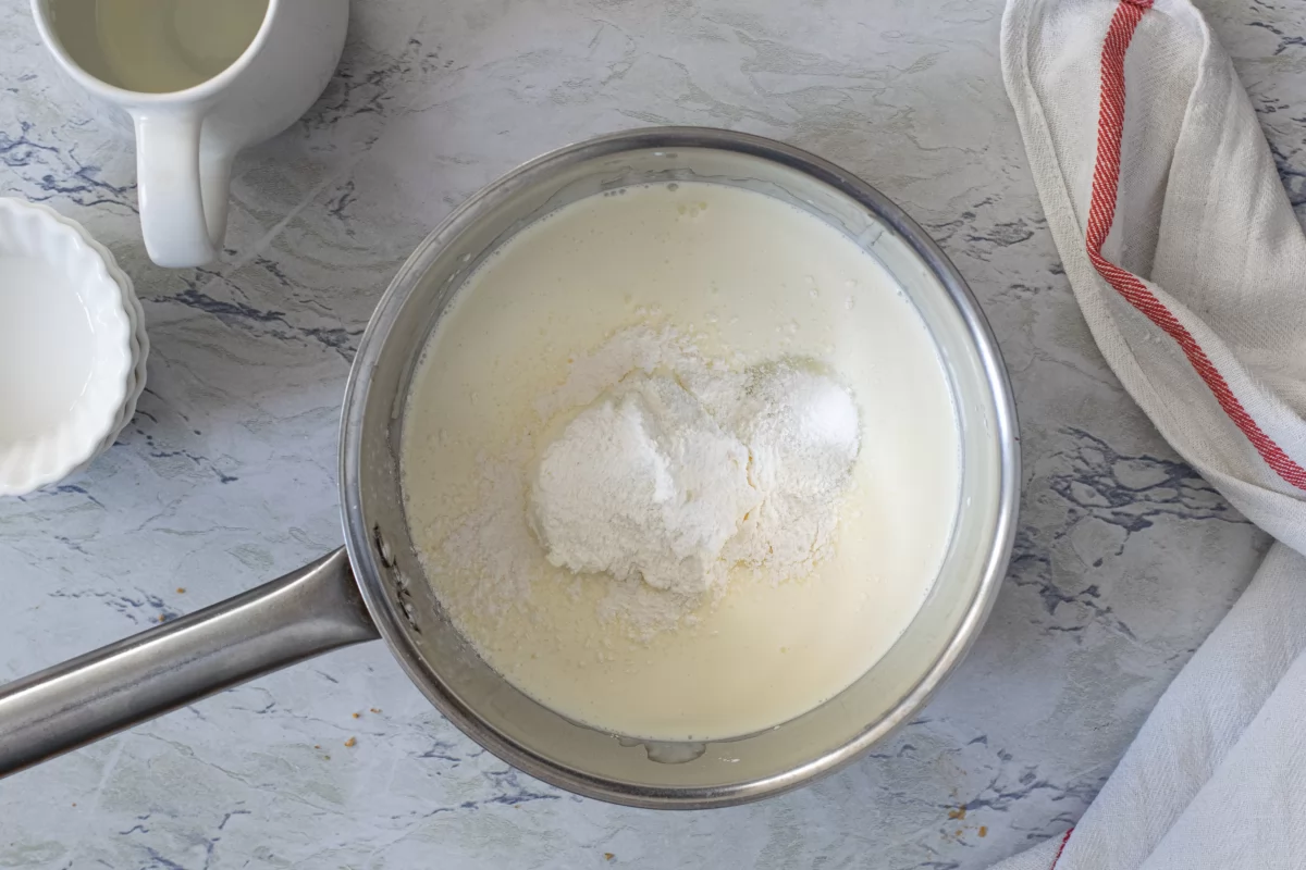 Tarta de queso y cuajada sin horno 6 Calentamos todos los ingredientes de la tarta de queso y cuajada *
