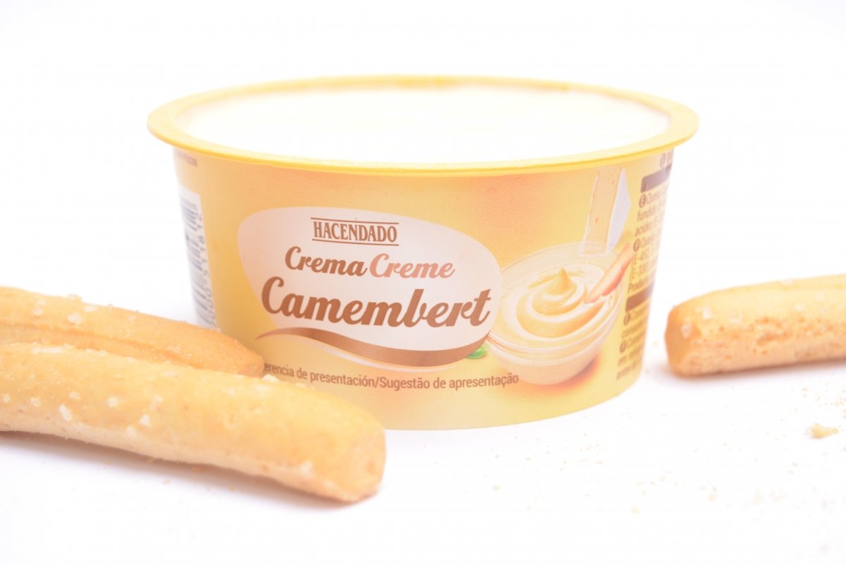 Camembert untable con saladitos de Mercadona