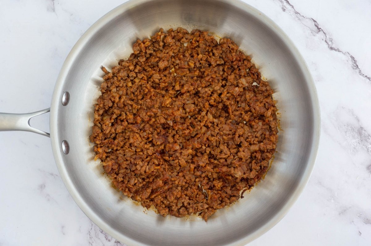 Carne con tomate para las agujas de ternera