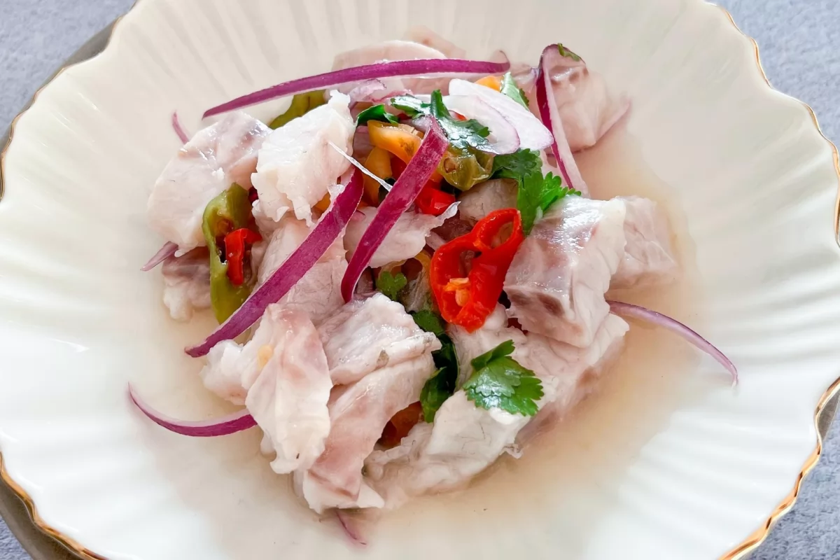 Ceviche de lubina 10 Ceviche de lubina macerada *