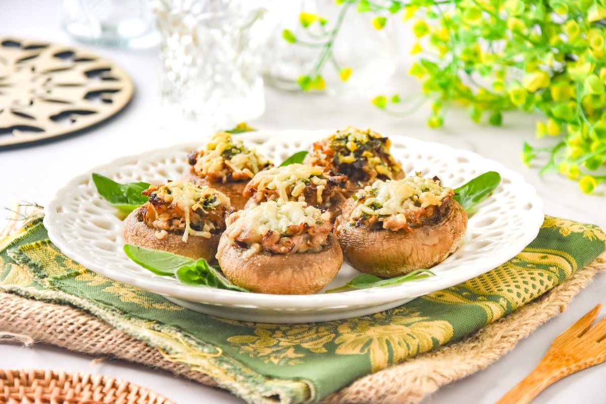 Champiñones rellenos de atún caseros