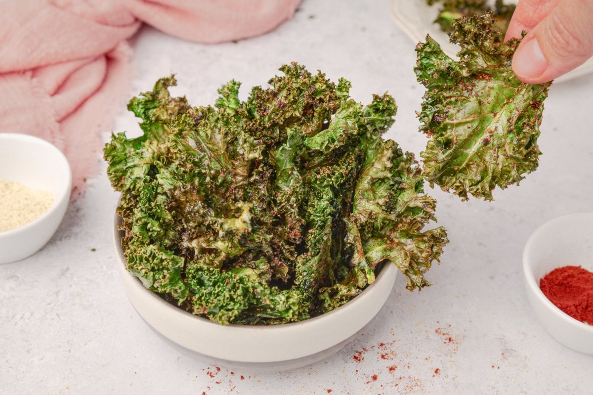 Chips de kale al horno preparados