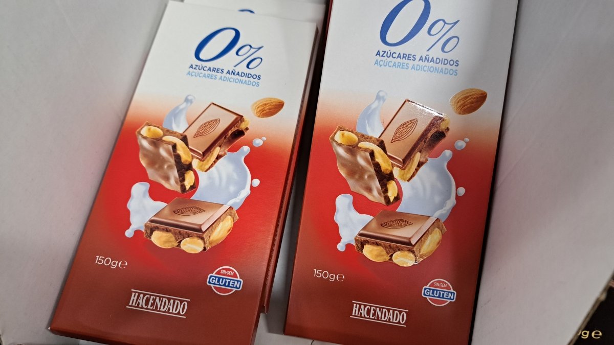 Chocolate con leche Hacendado almendras enteras