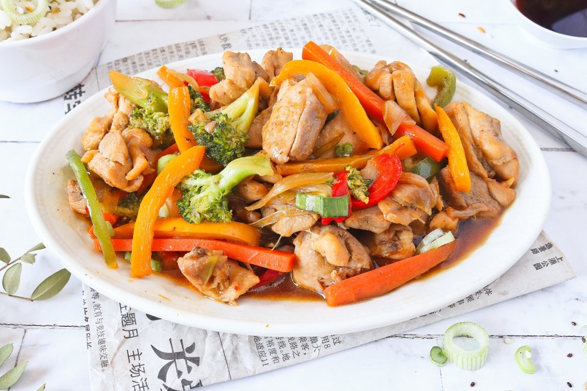 Chop suey de pollo con verduras