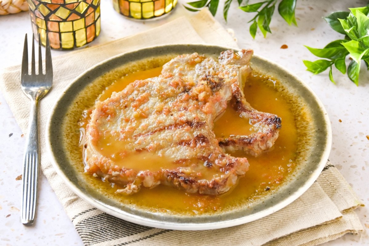 Chuletas de cerdo en salsa caseras