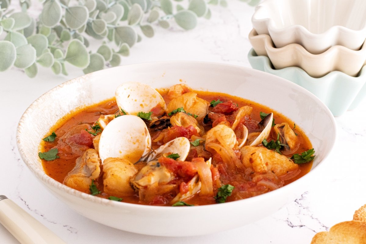 Cioppino en el plato