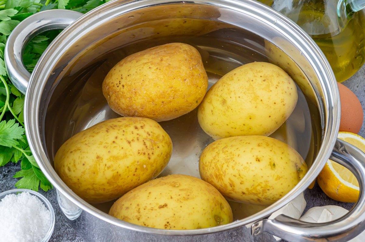 Cocción de las patatas para patatas alioli