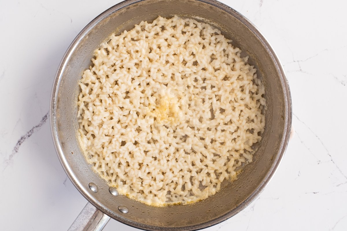 Cocemos el arroz con gallo pinto